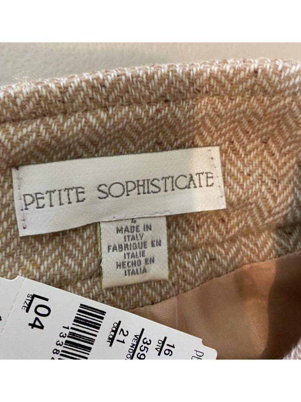 NWT Petite Sophisticate Beige Cardigan & Tweed Skirt Set Made In Italy Size 4P - Picture 3 of 15